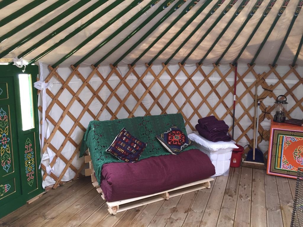 Hotel The Yurt à Isle of Gigha Extérieur photo